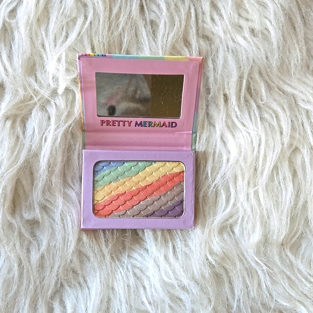 Misslyn Pretty Mermaid Rainbow Highlighter